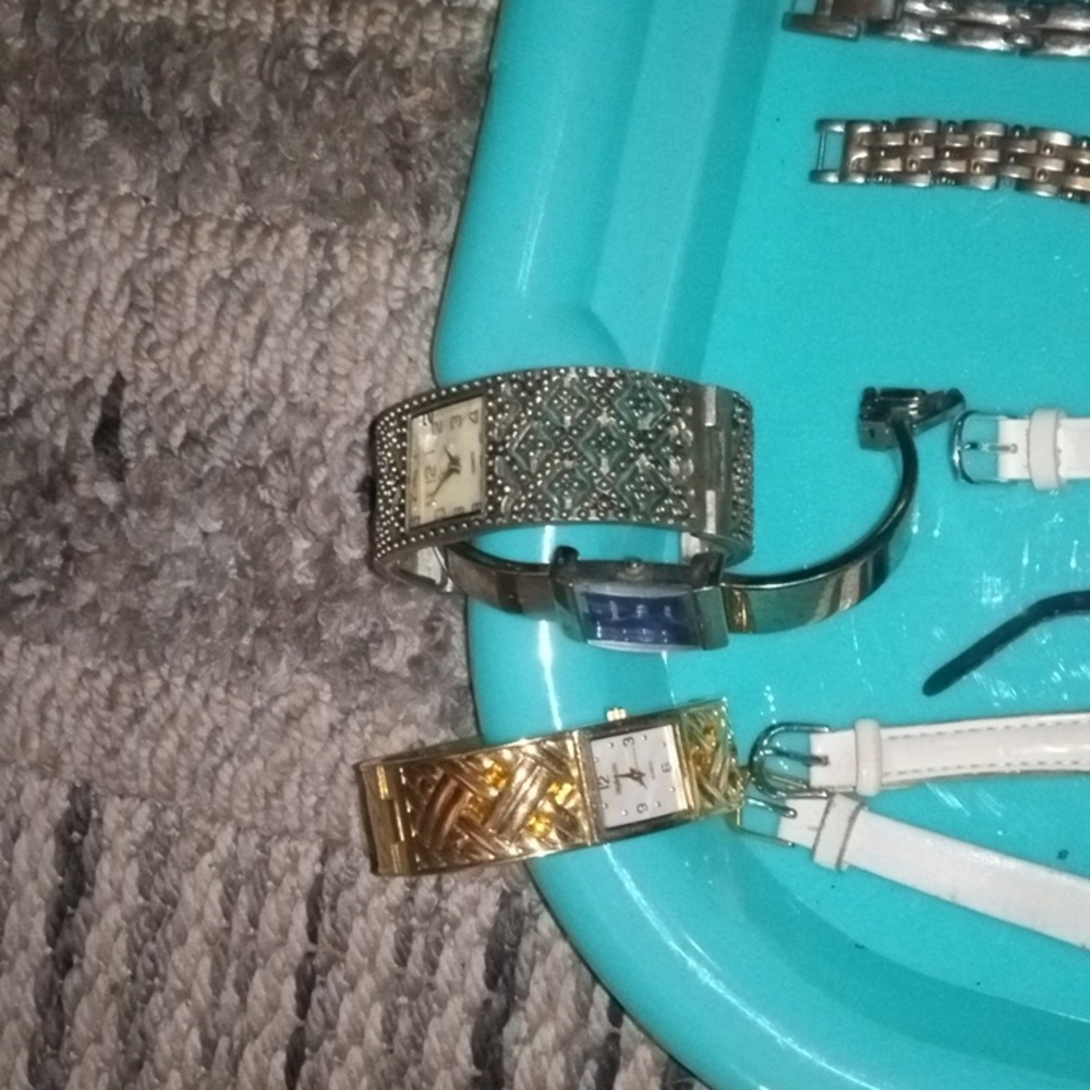 Watches - Picture 2 of 4